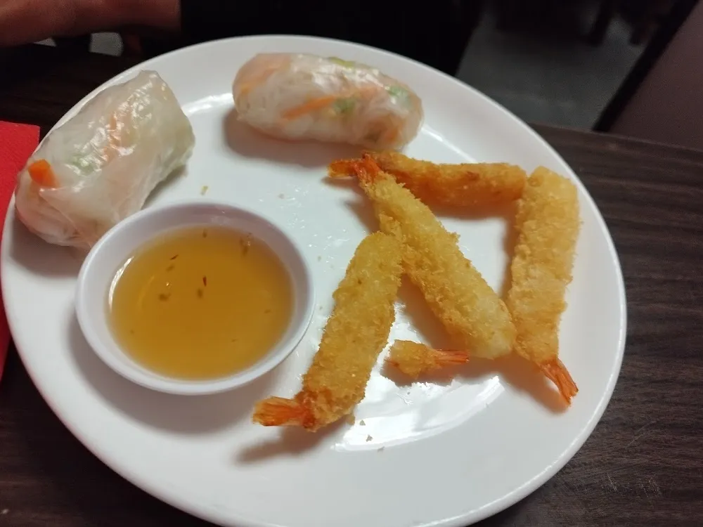 Rouleaux de Printemps Et Crevettes Panées